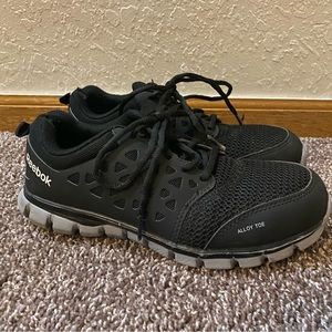 Reebok Men’s Slip Resistant Alloy Toe Work Shoes Black Size 5.5 (7.5 women’s)